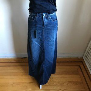 Blank NYC Dark Wash Denim Maxi Skirt (25)